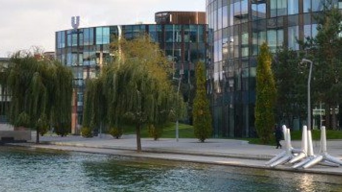 A Quarter to Two — Temporary Accommodation Vienna